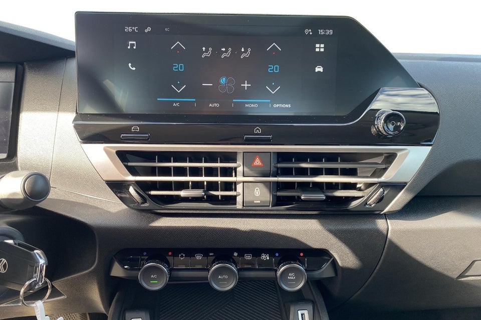 Citroën ë-C4 X 50 Plus 4d