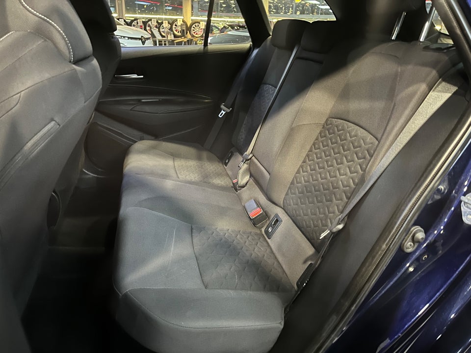 Suzuki Swace 1,8 HEV Exclusive stc. e-CVT 5d