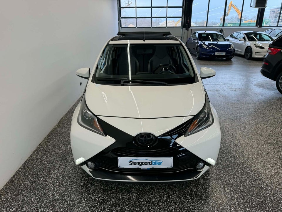 Toyota Aygo 1,0 VVT-i x-sky 5d