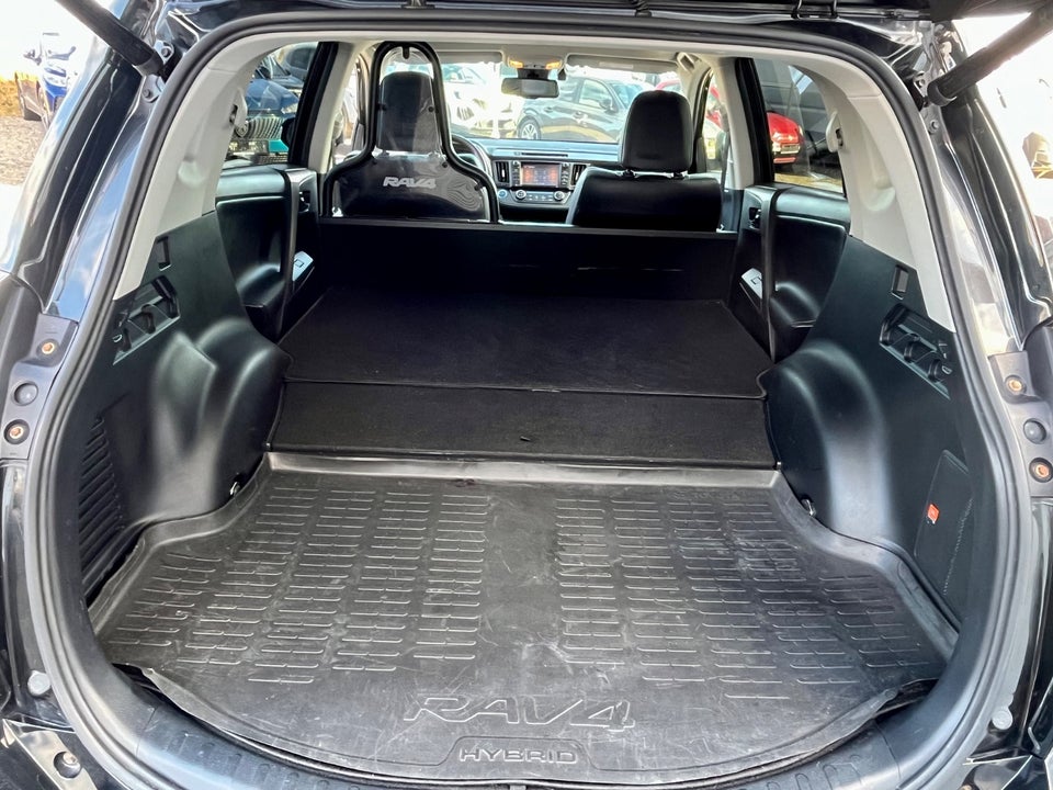 Toyota RAV4 2,5 Hybrid H4 MDS 4x4 Van 5d