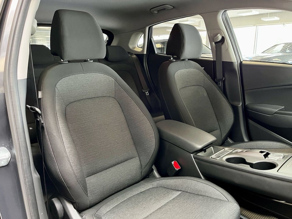 Hyundai Kona 39 EV Essential 5d