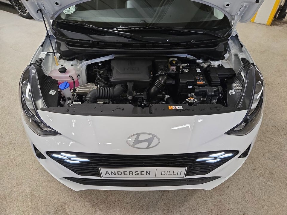 Hyundai i10 1,0 MPi Essential AMT 5d