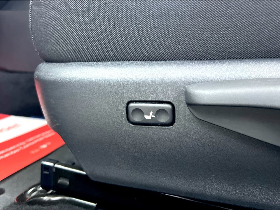 Toyota Auris 1,8 Hybrid H2 Comfort CVT 5d