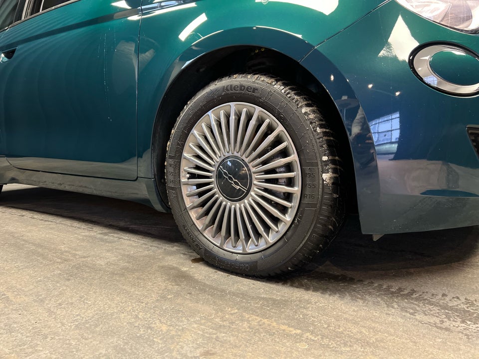 Fiat 500e 42 Icon 3d