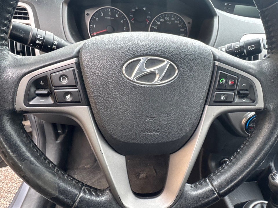 Hyundai i20 1,25 Classic XTR 5d