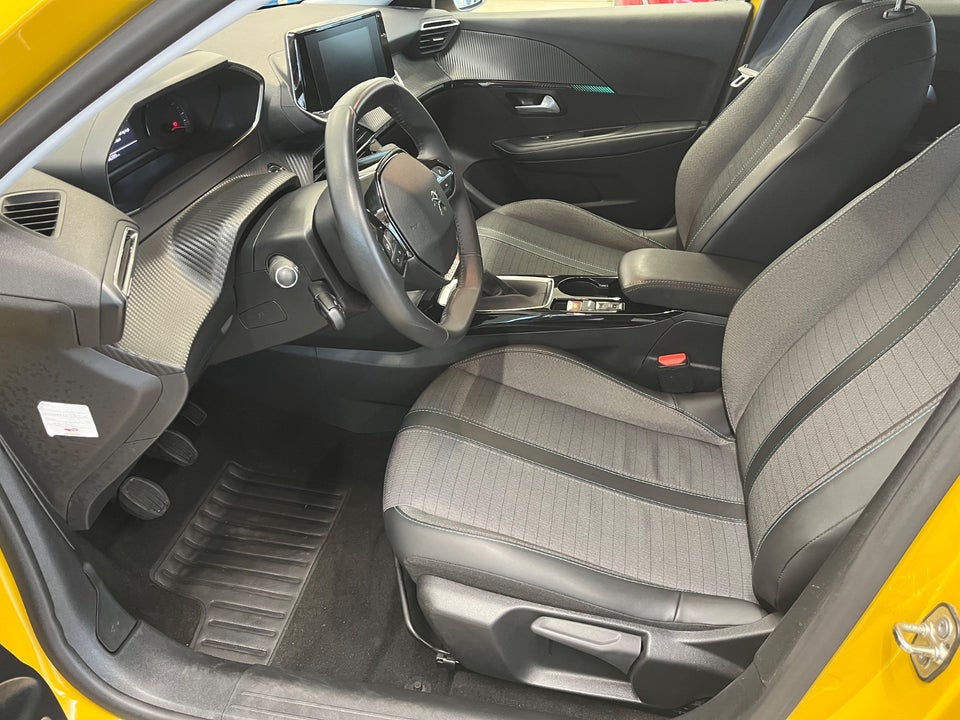 Peugeot 208 1,2 PureTech 100 Allure 5d