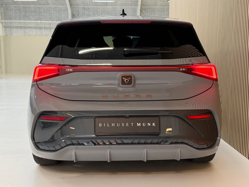 Cupra Born 58 e-Boost Dinamica Pack 5d