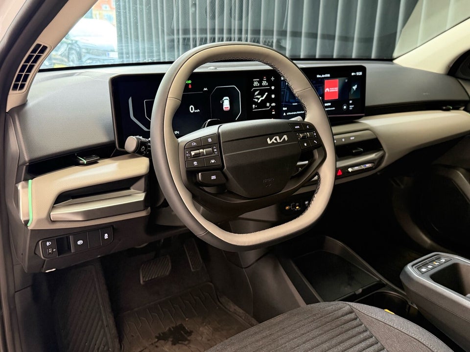 Kia EV4 58 Standard Range Access 5d
