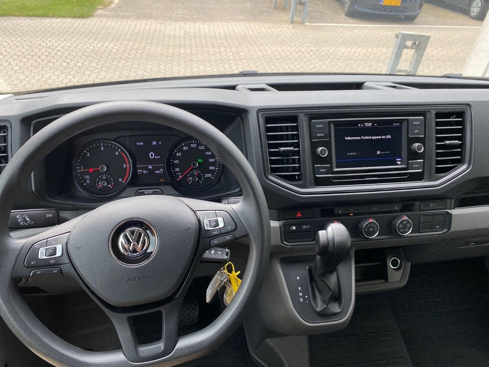 VW Crafter 35 2,0 TDi 177 Kassevogn L3H3 aut.