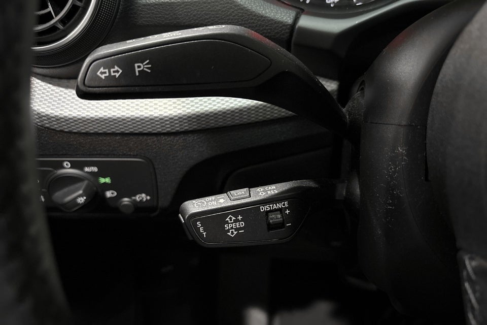 Audi Q2 35 TFSi Prestige S-tr. 5d