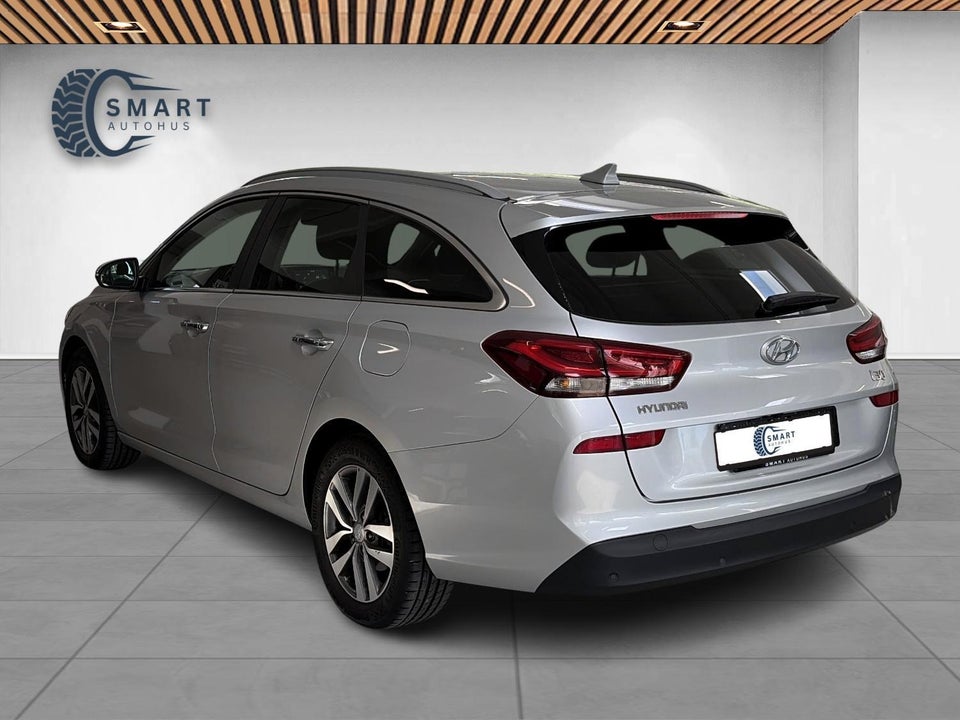 Hyundai i30 1,4 T-GDi Premium stc. DCT 5d