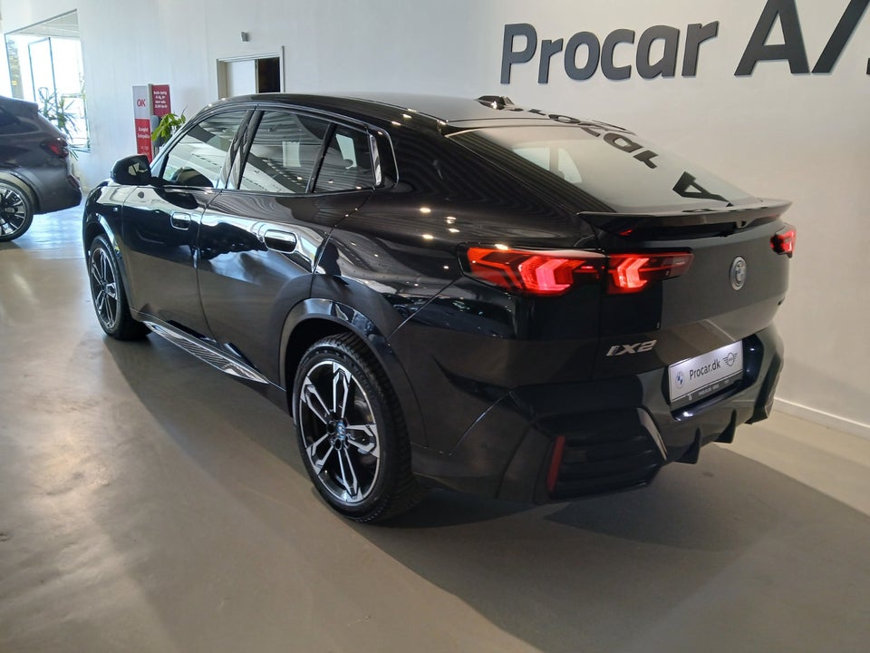 BMW iX2 eDrive20 M-Sport 5d