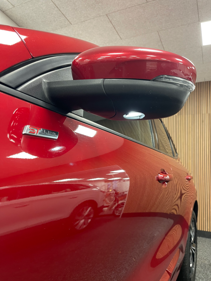 Ford Kuga 2,5 PHEV ST-Line X CVT 5d