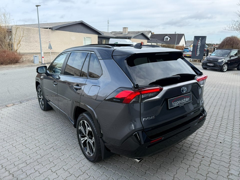 Toyota RAV4 2,5 Plug-in Hybrid Executive AWD-i 5d