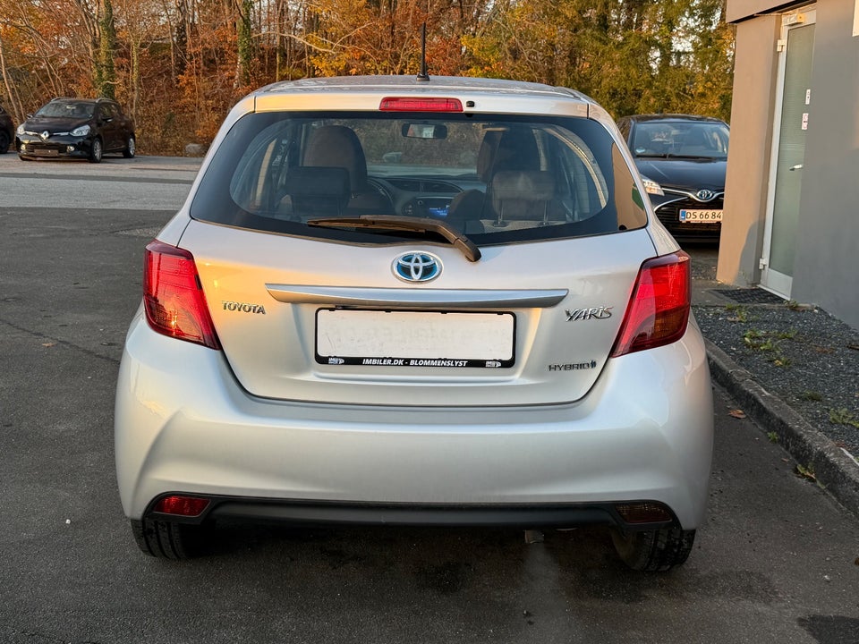 Toyota Yaris 1,5 Hybrid H2 Komfort e-CVT 5d
