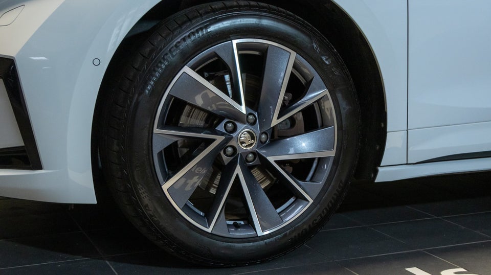 Skoda Enyaq 80 iV Sportline 5d