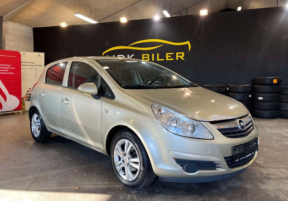 Opel Corsa 1,2 16V Cosmo 5d