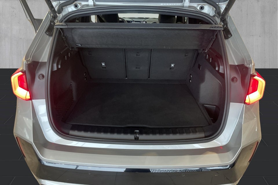 BMW iX1 eDrive20 M-Sport Pro 5d