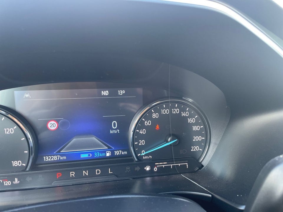 Ford Kuga 2,5 PHEV Titanium CVT 5d