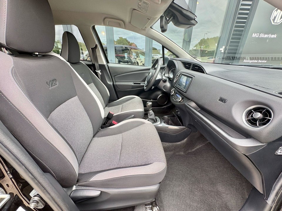 Toyota Yaris 1,5 VVT-iE T2 Limited 5d