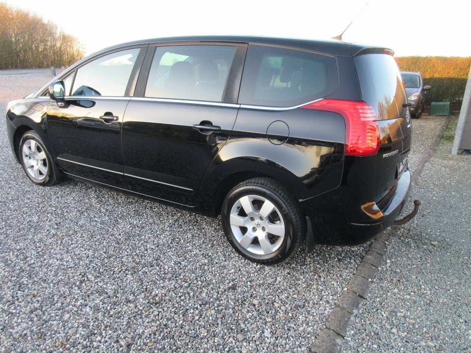 Peugeot 5008 2,0 HDi 150 Premium 7prs 5d