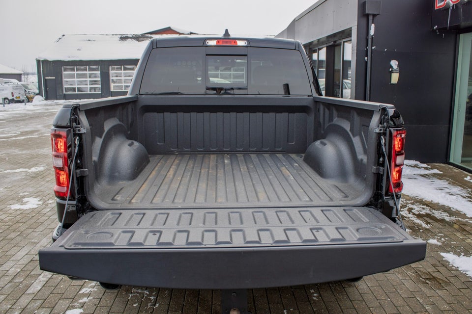 Dodge RAM 1500 3,0 Big Horn Night aut. 4d