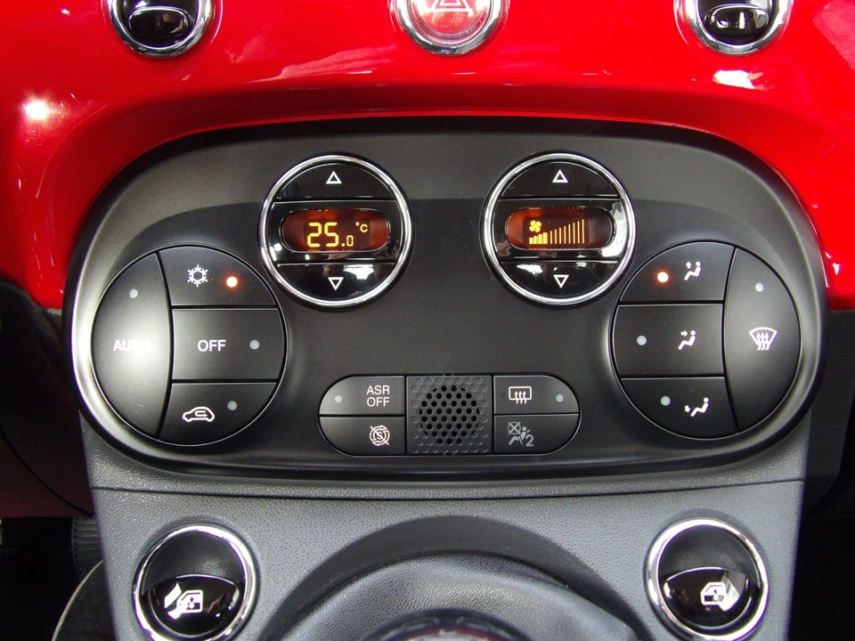 Fiat 500C 0,9 TwinAir 80 Lounge 2d