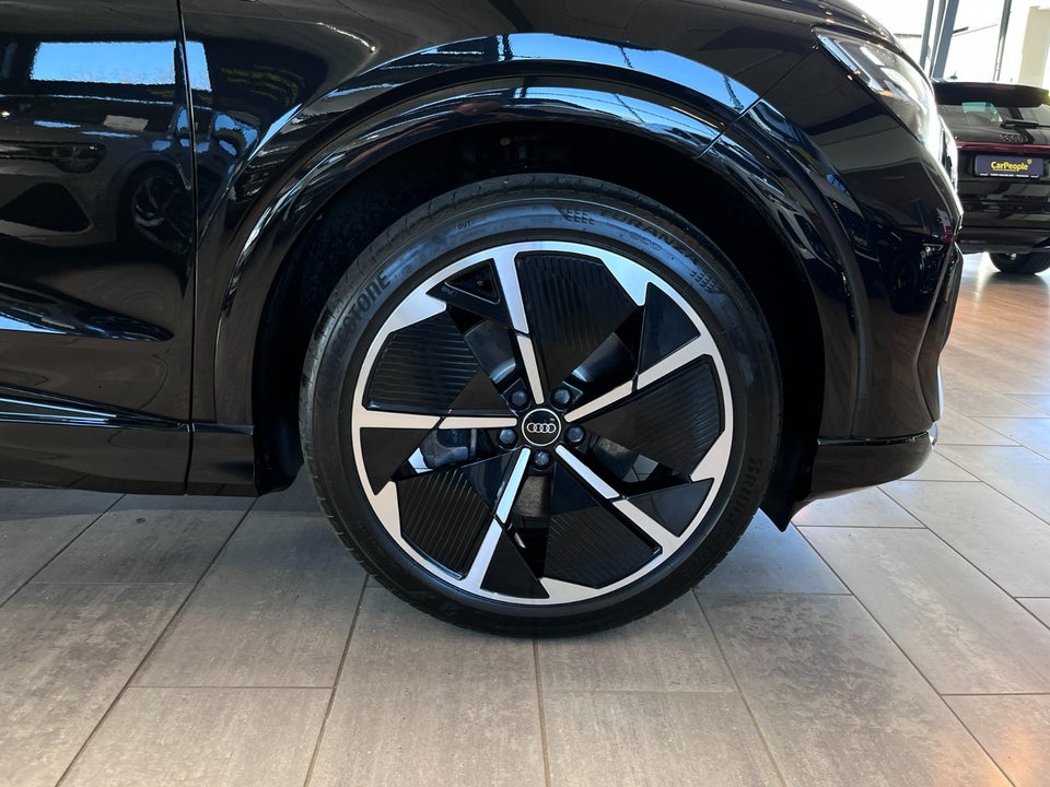 Audi Q4 e-tron 40 S-line Sportback 5d