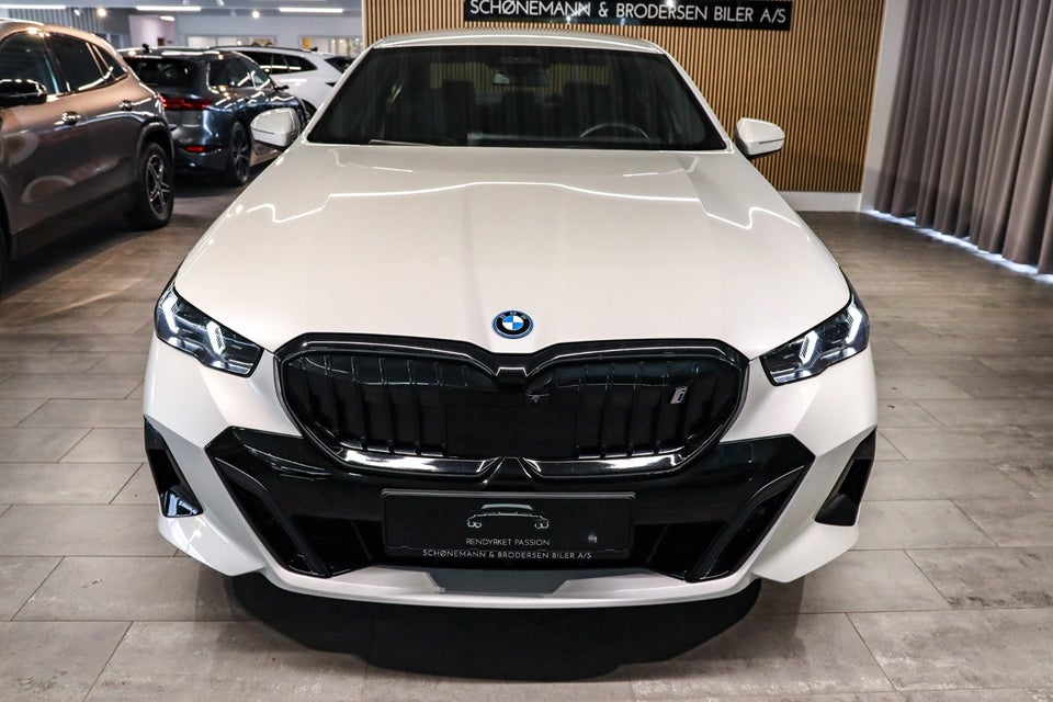 BMW i5 eDrive40 M-Sport Pro 4d