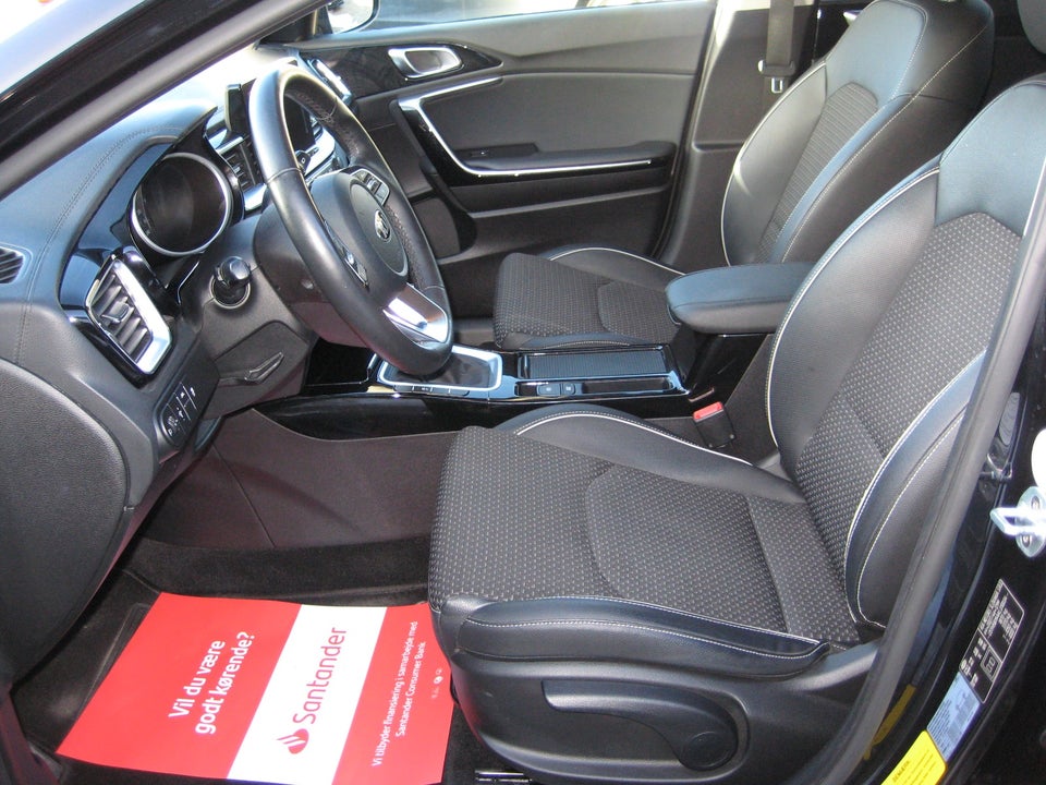 Kia Ceed 1,6 CRDi 136 Intro Edition SW 5d