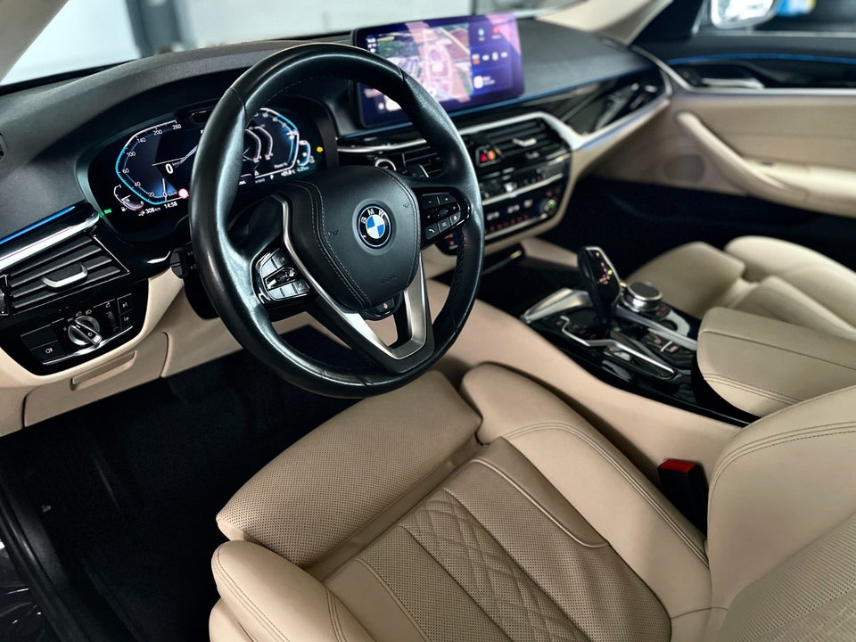 BMW 530e 2,0 Touring Sport Line aut. 5d