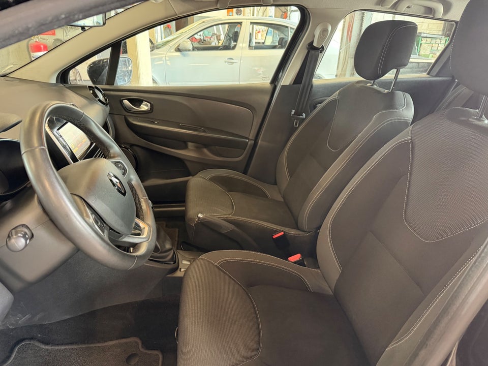 Renault Clio IV 1,5 dCi 90 Zen Sport Tourer 5d