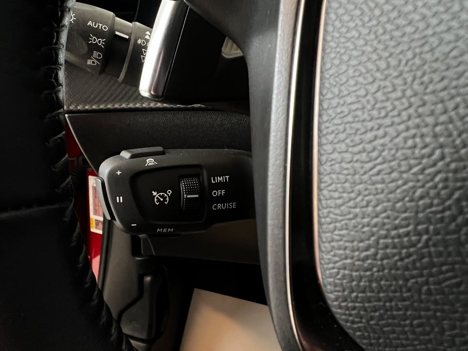 Peugeot 2008 1,5 BlueHDi 130 Allure Pack EAT8 5d
