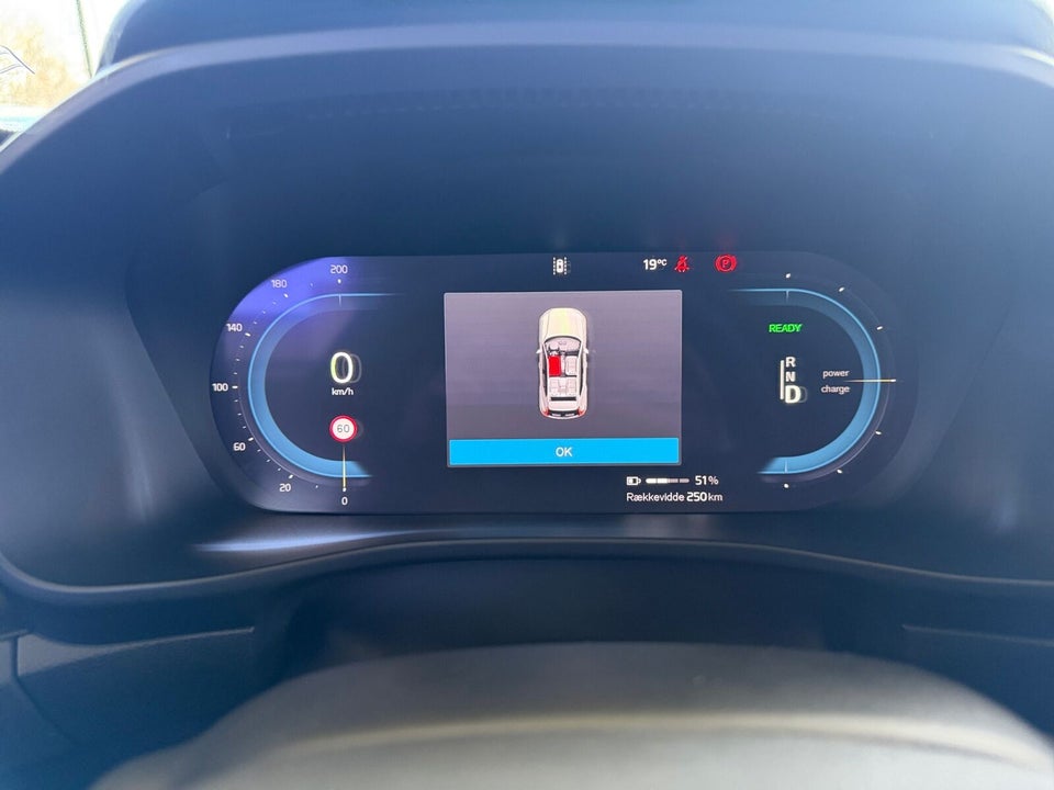 Volvo XC40 P6 ReCharge Plus 5d