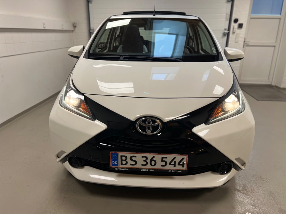 Toyota Aygo 1,0 VVT-i x-sky 5d
