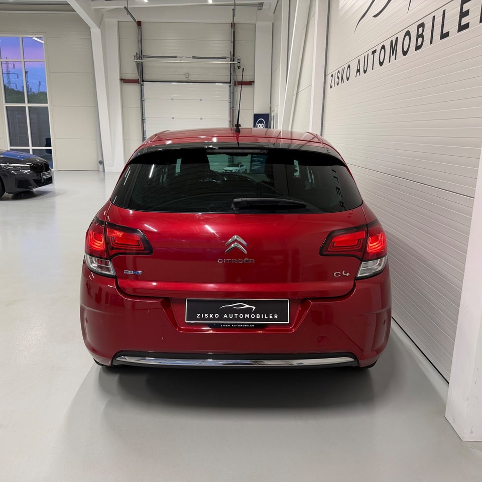Citroën C4 1,6 e-HDi 115 Seduction 5d