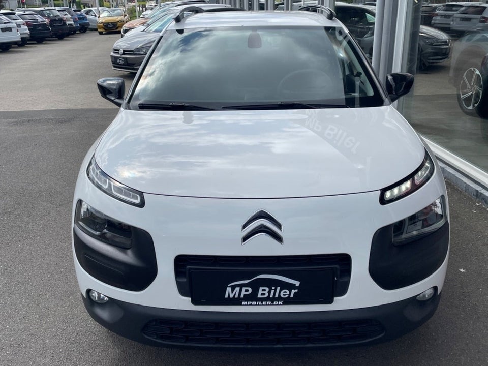 Citroën C4 Cactus 1,6 BlueHDi 100 Iconic 5d