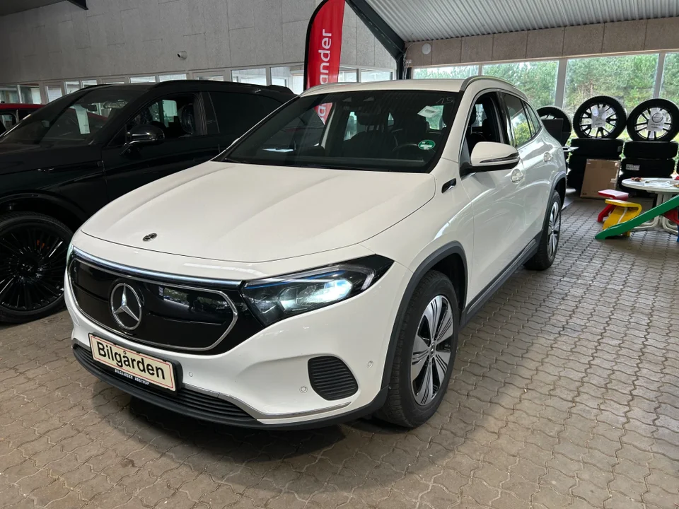 Mercedes EQA250 Progressive 5d