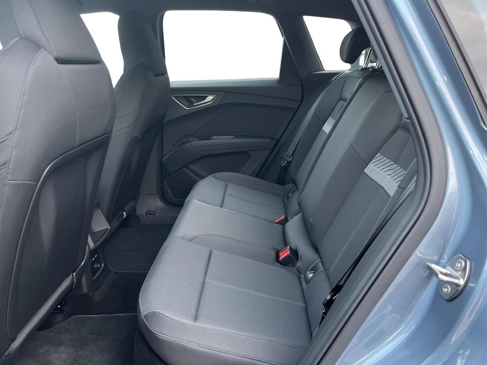 Audi Q4 e-tron 45 Progress quattro 5d