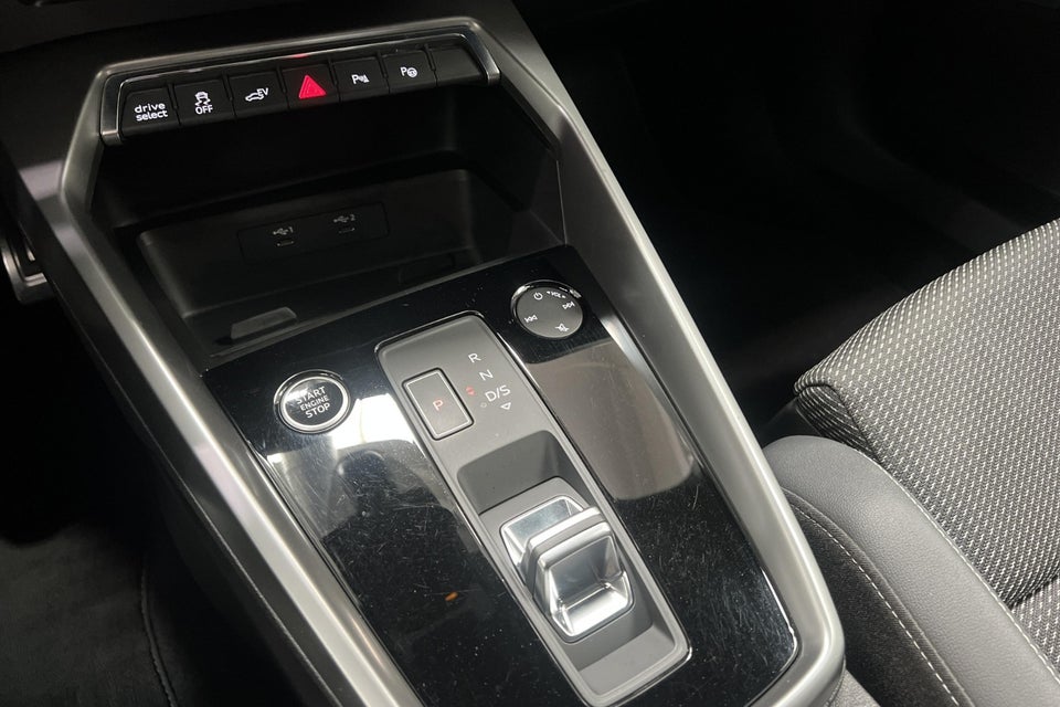 Audi A3 40 TFSi e S-line Sportback S-tr. 5d