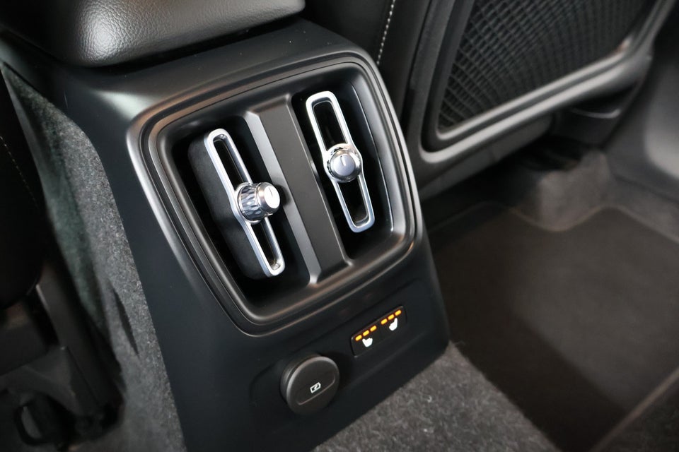 Volvo XC40 1,5 T5 ReCharge Inscription aut. 5d