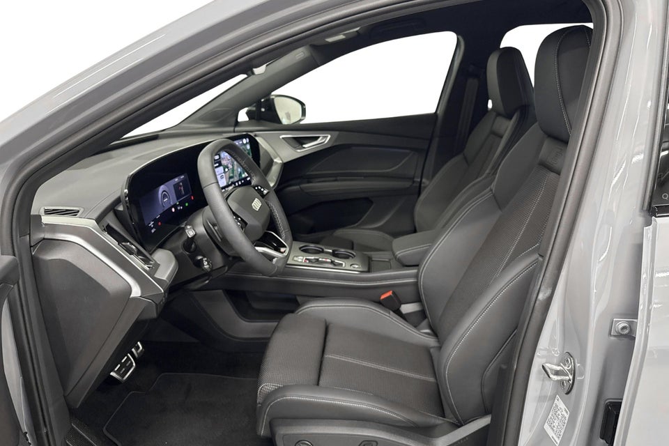 Audi Q4 e-tron performance 5d