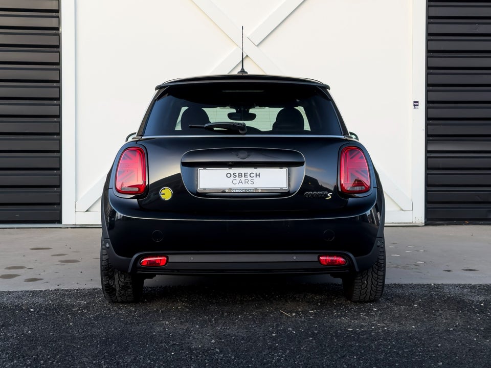 MINI Cooper SE Classic 3d