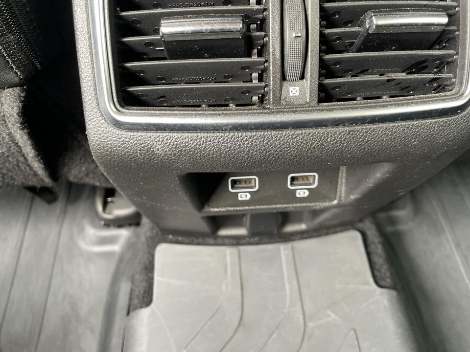 Renault Megane IV 1,3 TCe 140 Zen Sport Tourer EDC 5d