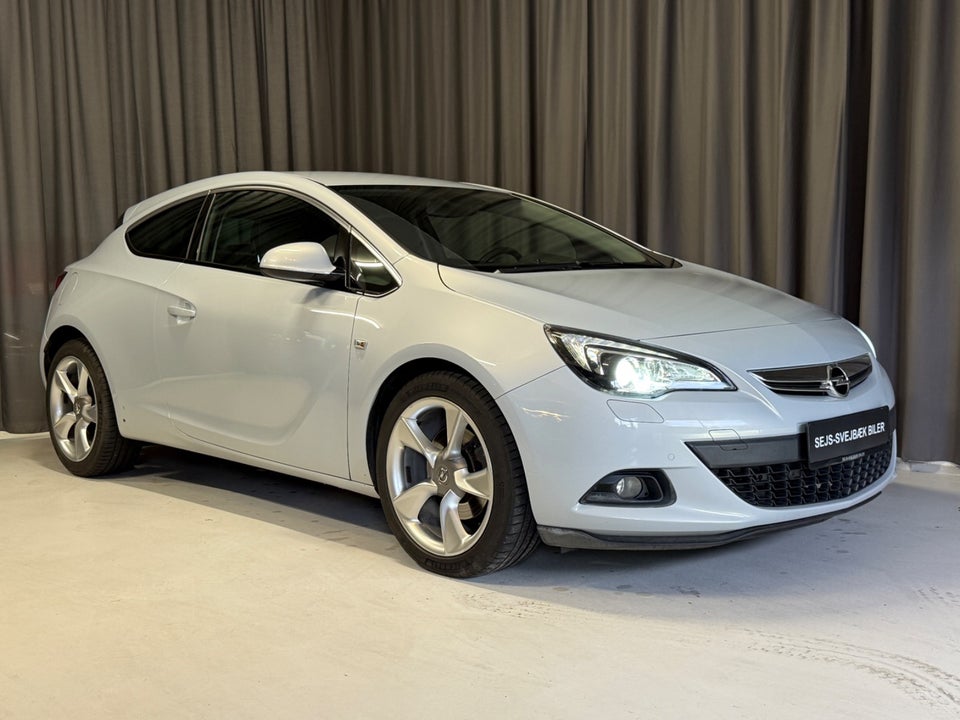 Opel Astra 1,6 T 180 Sport GTC 3d