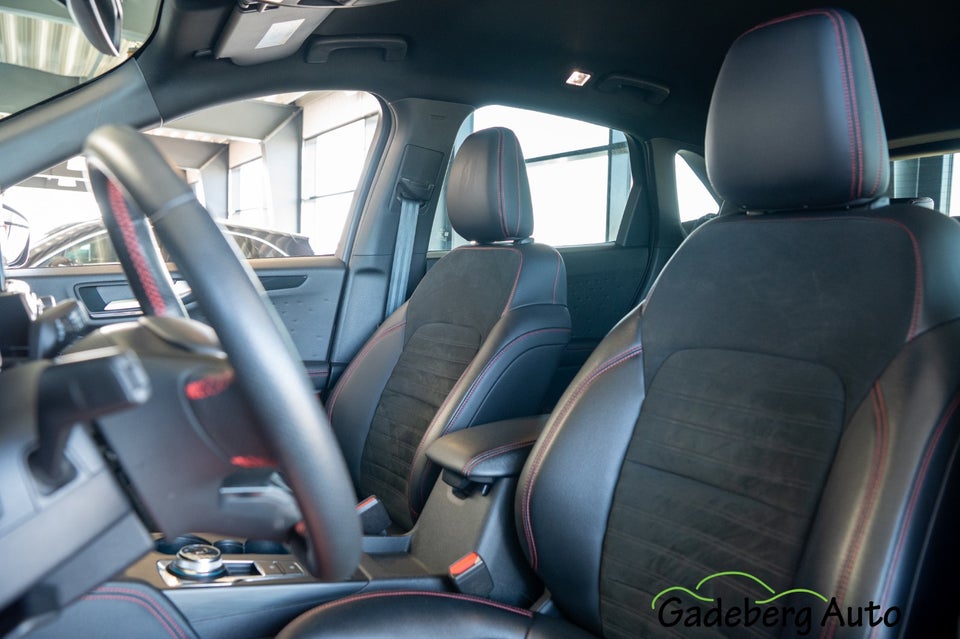 Ford Kuga 2,5 PHEV ST-Line CVT 5d