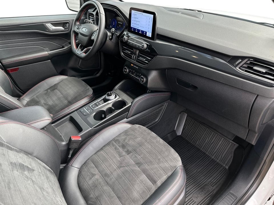 Ford Kuga 2,5 PHEV ST-Line X CVT 5d