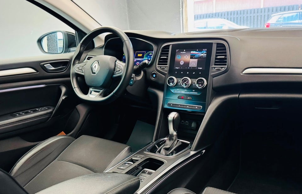 Renault Megane IV 1,6 E-Tech Intens Sport Tourer 5d