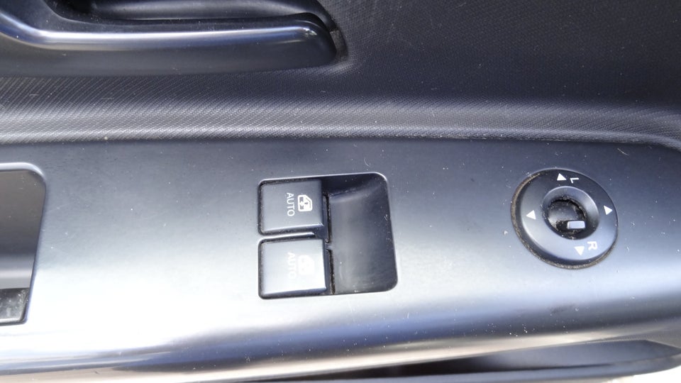 Kia Ceed 1,4 CVVT 90 Celebration 5d