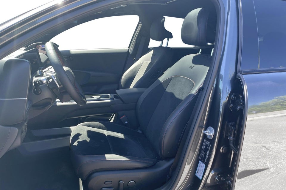 Hyundai Ioniq 6 84 N Line+ AWD 4d